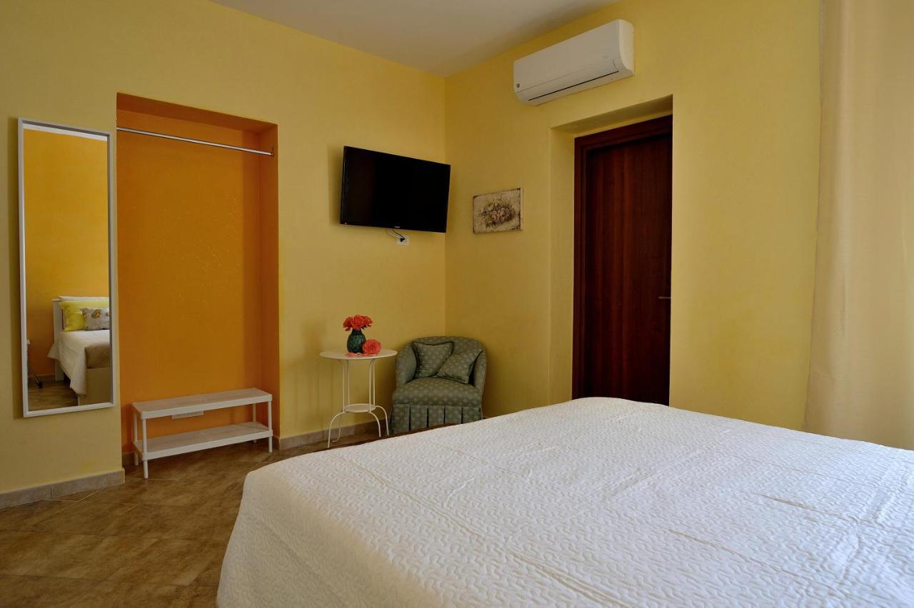 Lumie Di Sicilia Bed & Breakfast Porto Empedocle Bagian luar foto