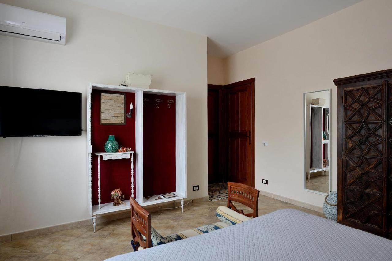 Lumie Di Sicilia Bed & Breakfast Porto Empedocle Bagian luar foto