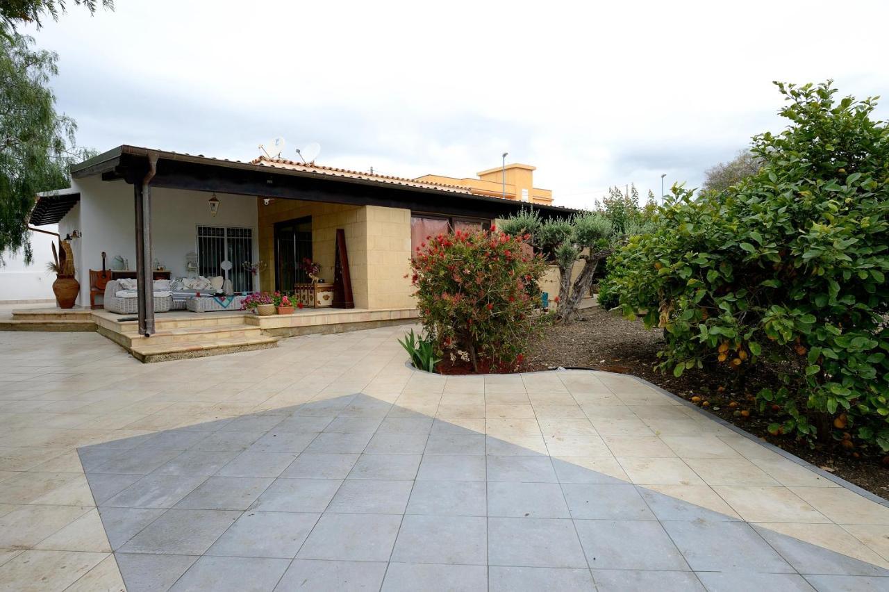 Lumie Di Sicilia Bed & Breakfast Porto Empedocle Bagian luar foto