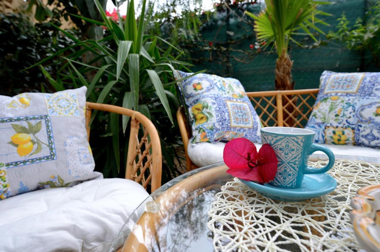 Lumie Di Sicilia Bed & Breakfast Porto Empedocle Bagian luar foto