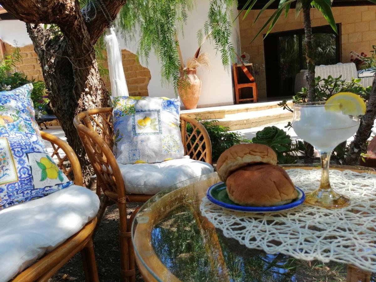 Lumie Di Sicilia Bed & Breakfast Porto Empedocle Bagian luar foto
